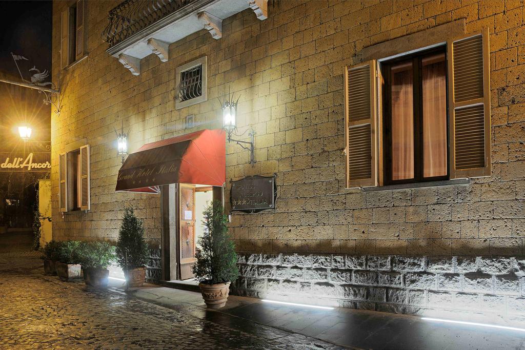 グランド ホテル イタリア オルヴィエート エクステリア 写真