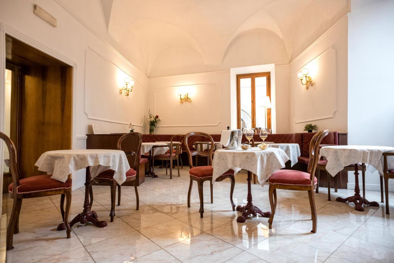 グランド ホテル イタリア オルヴィエート エクステリア 写真